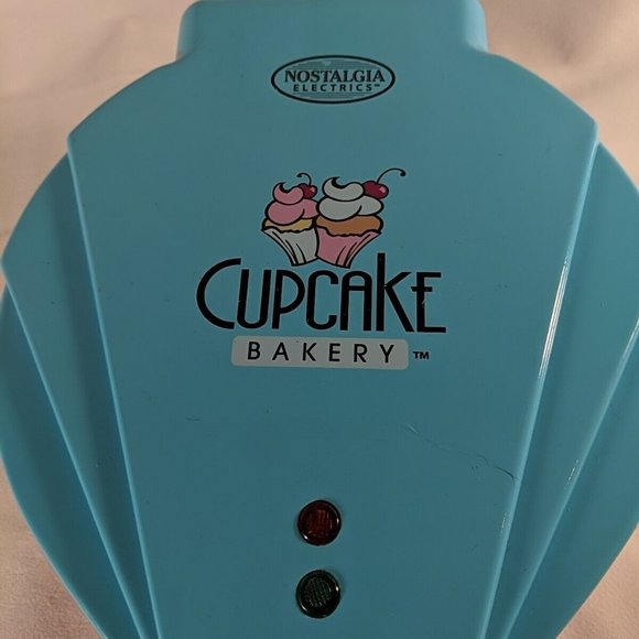 Nostalgia Electrics Cupcake Bakery Model CKM100 - Picture 5 of 11